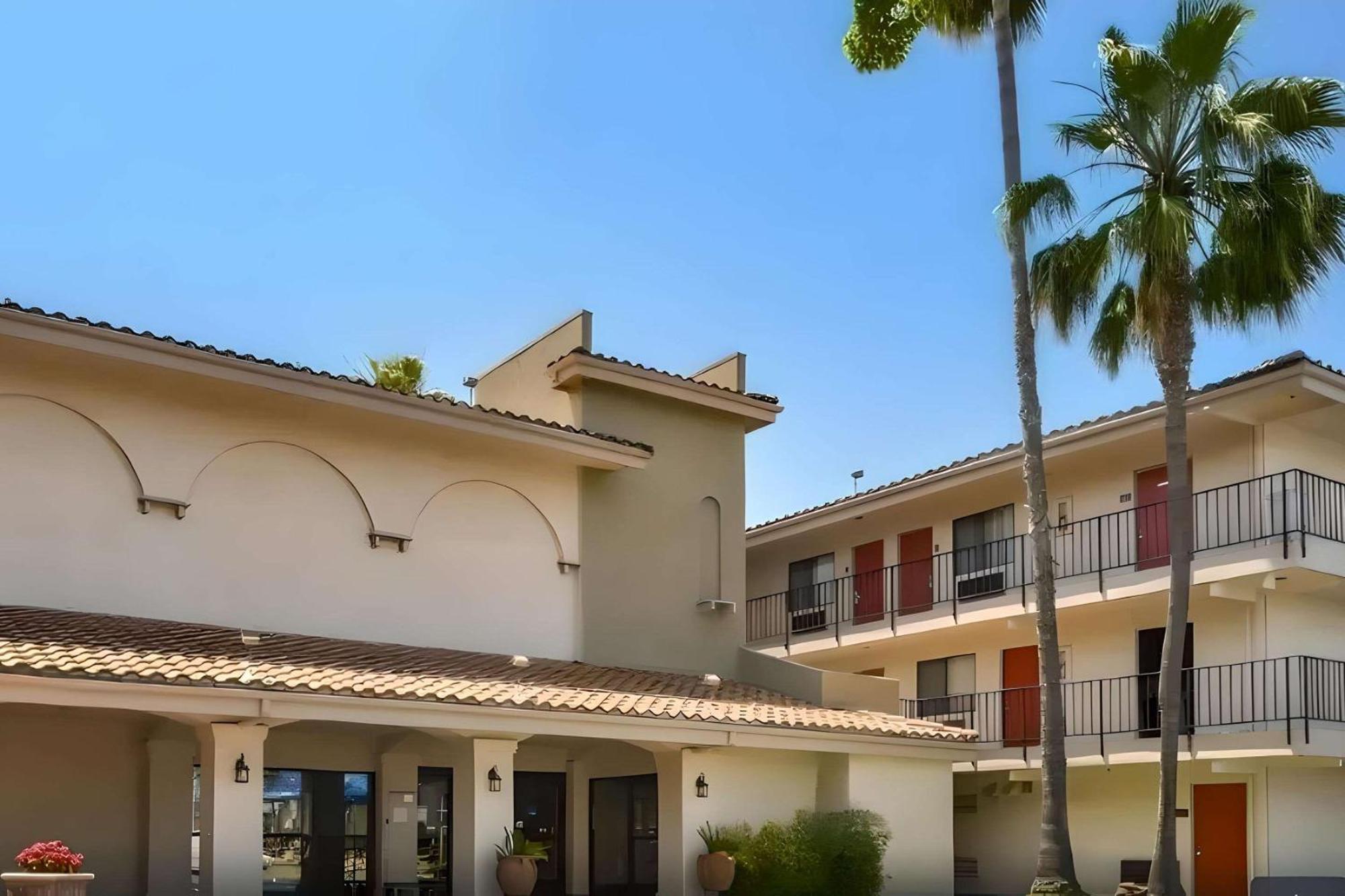 Rancho Cordova Inn Exterior photo