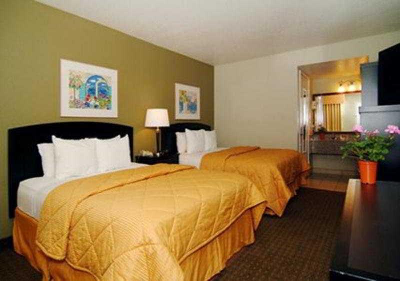 Rancho Cordova Inn Room photo