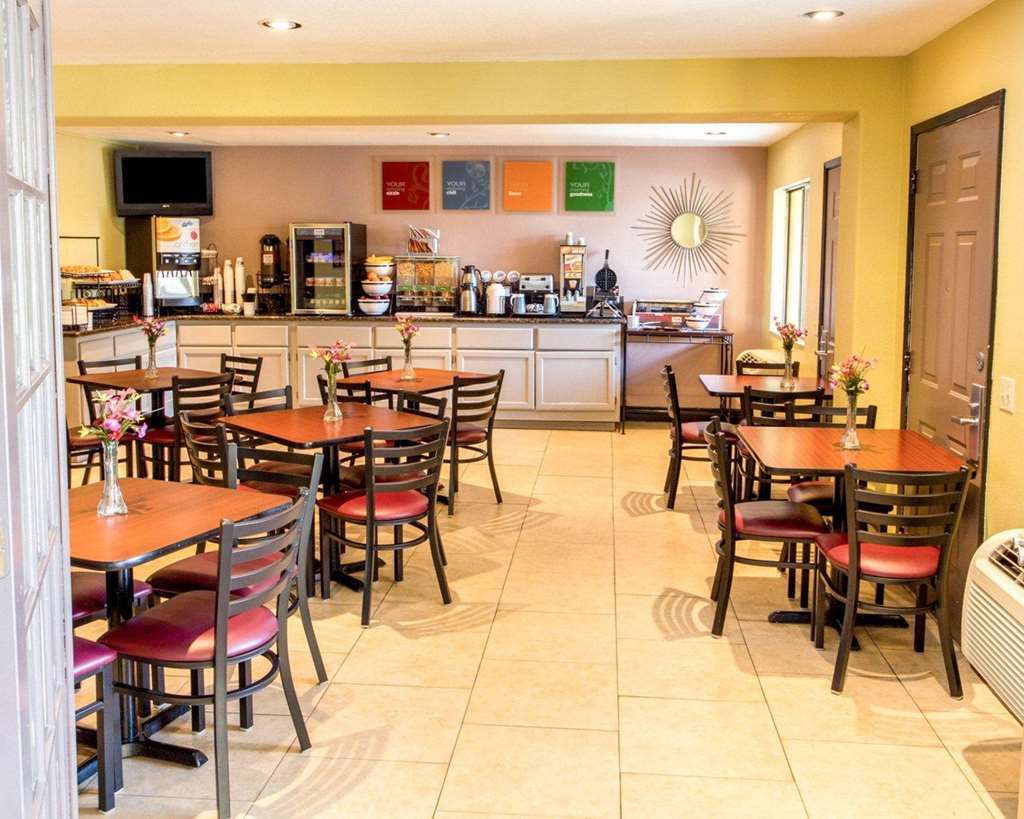 Rancho Cordova Inn Restaurant photo